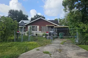 6826 Larkstone St, Houston, TX 77028 - Photo 1