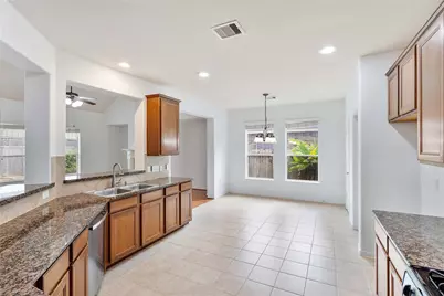 21579 Tims Harbor Dr Drive, Kingwood, TX 77339 - Photo 10