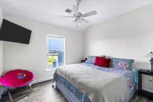 3902 Pirates Beach Ct, Galveston, TX 77554 - Photo 26