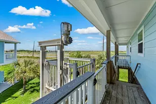 3902 Pirates Beach Ct, Galveston, TX 77554 - Photo 6
