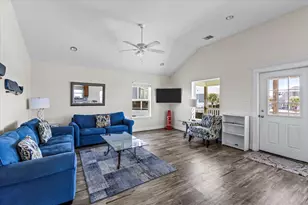 3902 Pirates Beach Ct, Galveston, TX 77554 - Photo 10