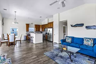 3902 Pirates Beach Ct, Galveston, TX 77554 - Photo 4