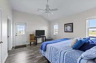 3902 Pirates Beach Ct, Galveston, TX 77554 - Photo 20