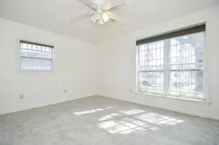 10914 Sela Ln, Houston, TX 77072 - Photo 12