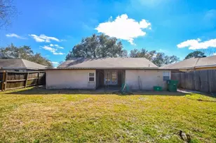 10914 Sela Ln, Houston, TX 77072 - Photo 16