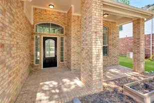 22 Queenscliff Circle, The Woodlands, TX 77382 - Photo 10