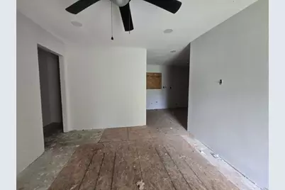 7502 Bywood Street, Houston, TX 77028 - Photo 2