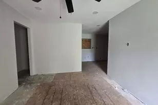 7502 Bywood St, Houston, TX 77028 - Photo 2