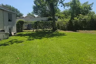 7502 Bywood St, Houston, TX 77028 - Photo 4
