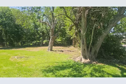 7502 Bywood Street, Houston, TX 77028 - Photo 8