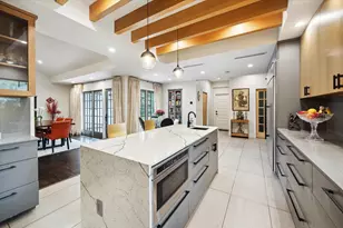 1902 Chimney Rock Rd, Houston, TX 77056 - Photo 12