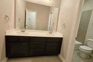 104 Frst Bnd Ct, Clute, TX 77531 - Photo 20