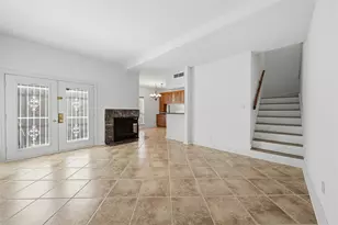 7350 Kirby Dr, Houston, TX 77030 - Photo 10