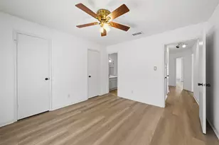 7350 Kirby Dr, Houston, TX 77030 - Photo 22