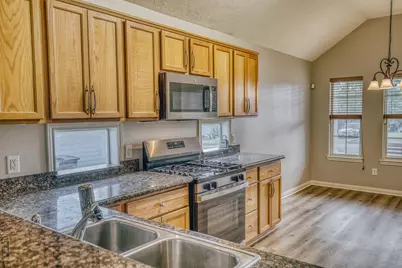 1707 Weaver Street, Brenham, TX 77833 - Photo 12