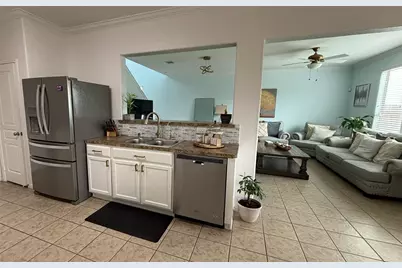 16542 Mandate Drive, Houston, TX 77049 - Photo 20