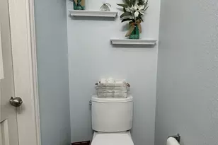 16542 Mandate Dr, Houston, TX 77049 - Photo 8