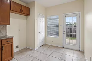 9762 Wheaton Edge Ln, Houston, TX 77095 - Photo 10