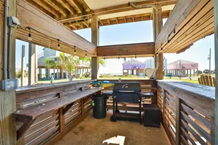 862 Gregory Ln, Port Bolivar, TX 77650 - Photo 8