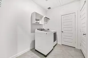 10406 Hermann Trace, Texas City, TX 77591 - Photo 20