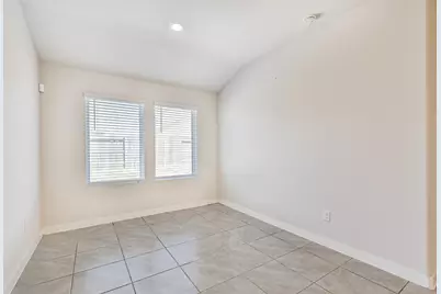 10406 Hermann Trace, Texas City, TX 77591 - Photo 8