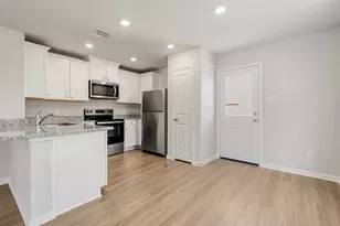 8216 Sunberry Shadow Dr, Houston, TX 77016 - Photo 4