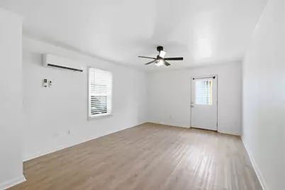 1523 1/2 Bonnie Brae Street #1, Houston, TX 77006 - Photo 8