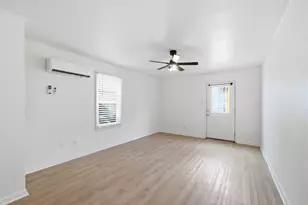 1523 1/2 Bonnie Brae St, Houston, TX 77006 - Photo 8