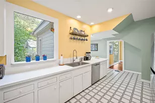1534 Harold St, Houston, TX 77006 - Photo 8