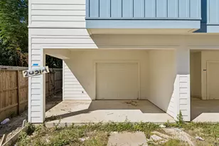 2025 Oak Forest Dr, Houston, TX 77018 - Photo 6