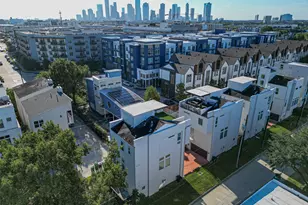 1317 Lakin St, Houston, TX 77007 - Photo 1