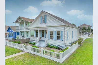 1127 Avenue M, Galveston, TX 77550 - Photo 2