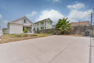 1127 Avenue M, Galveston, TX 77550 - Photo 42
