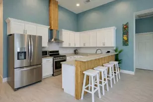 506 Jenni Ln, Dickinson, TX 77539 - Photo 2