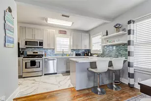 917 Avenue K, Galveston, TX 77550 - Photo 6