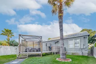 917 Avenue K, Galveston, TX 77550 - Photo 32