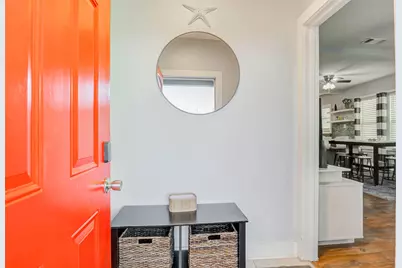 917 Avenue K, Galveston, TX 77550 - Photo 8