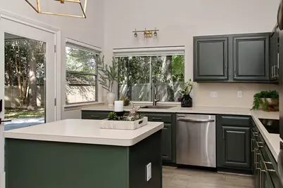 26 Southfork Pines Place, The Woodlands, TX 77381 - Photo 10