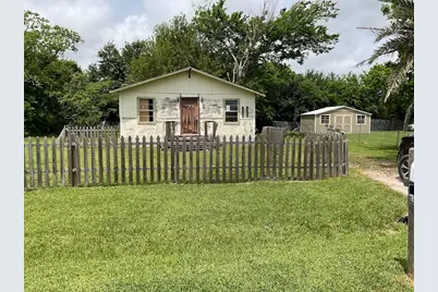 6708 Hawthorne Road, Hitchcock, TX 77563 - Photo 1