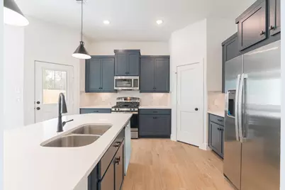 140 Red Cascade Court, Willis, TX 77318 - Photo 6