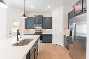 140 Red Cascade Ct, Willis, TX 77318 - Photo 6