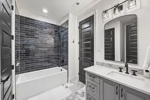 19314 Chateau Ridge Ct, Tomball, TX 77377 - Photo 32