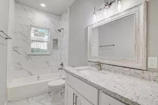 5338 Rapido Rd, Houston, TX 77033 - Photo 8