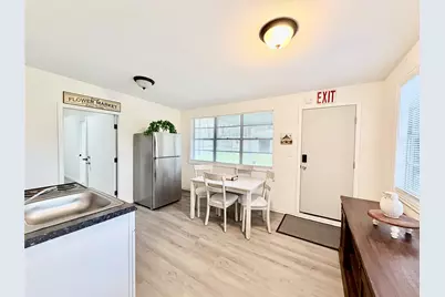 3709 Beaumont, Liberty, TX 77575 - Photo 6