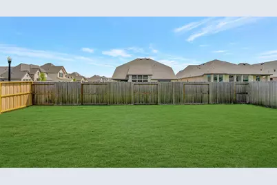 12346 Sweet Gum Drive, Mont Belvieu, TX 77523 - Photo 10