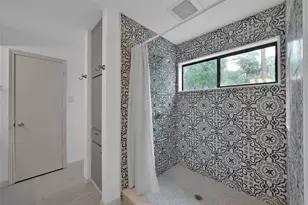 2 Alladdin Ln, The Woodlands, TX 77380 - Photo 18