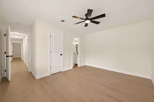 9527 Vanwood St, Houston, TX 77040 - Photo 14