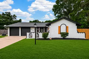 9527 Vanwood St, Houston, TX 77040 - Photo 2