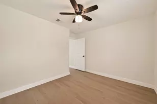 9527 Vanwood St, Houston, TX 77040 - Photo 20