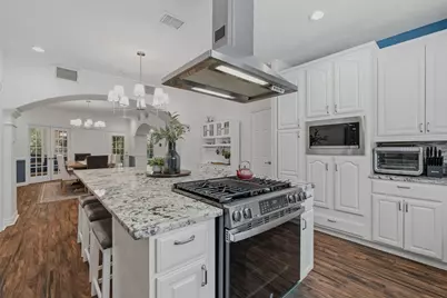 39 Creek Forest Lane, Conroe, TX 77384 - Photo 14
